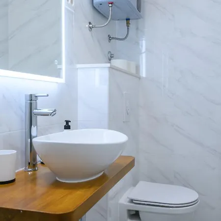 Emaro Apartamento