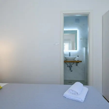 Apartment Emaro